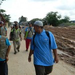 berjalan ke lokasi penyembelihan qurban