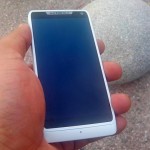 Motorola RAZR i XT890 dengan cipset Intel Atom