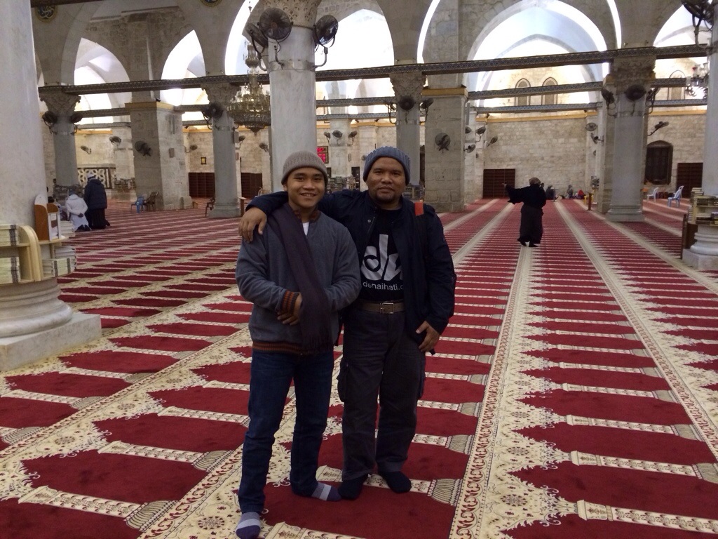 denaihati dalam masjid al aqsa