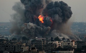 gambar Gaza di bom Israel