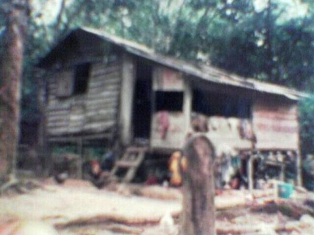 Rumah Denaihati ketika kecil