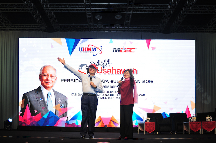 Dato' Seri Najib melancarkan program eU@Marketplace