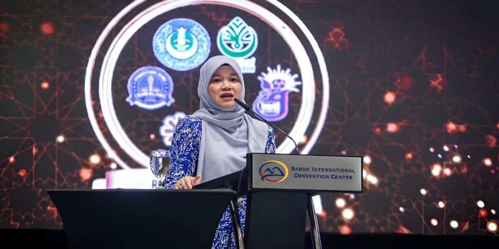 Fadlina Sidek  Denaihati