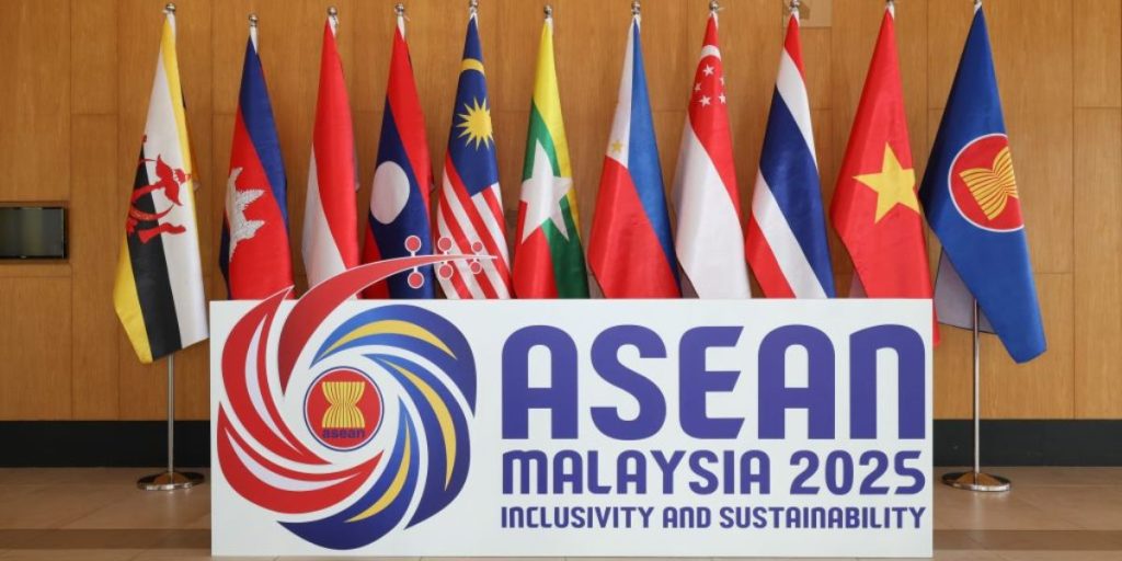 ASEAN SUMMIT