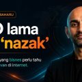 Promotional banner for a new SEO strategy: headline "SEO lama dah nazak" with a smiling man in a black blazer against neon blue/orange graphics; denaihati.com