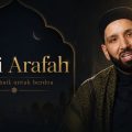 Banner promoting Hari Arafah with the text 'Hari Arafah' and subtitle 'Hari terbaik untuk berdoa' on a dark decorative background and a man in traditional clothing on the right.