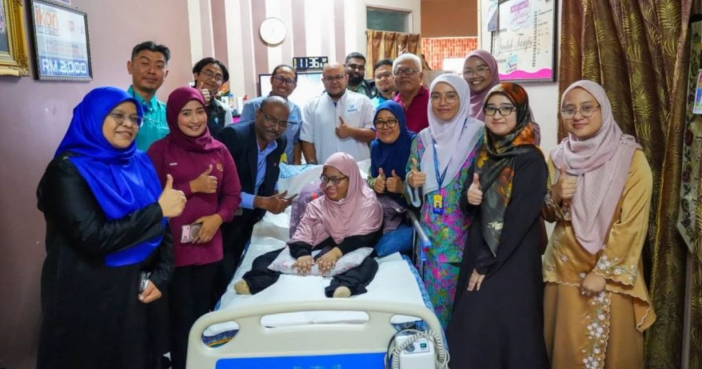Dr Siti Hawa Raih PhD, Pengorbanan Ibu Menyentuh Hati